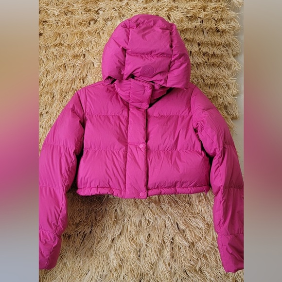 Lululemon💎NWOT💎Wunder Puff Super-Cropped Jacket Goose Down💎Sonic Pink💎Size 4 - Picture 5 of 15
